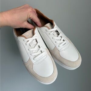 FitFlop NWOT Women’s Rally Leather Suede Sneakers White Tan Lace Up 8.5 Casual